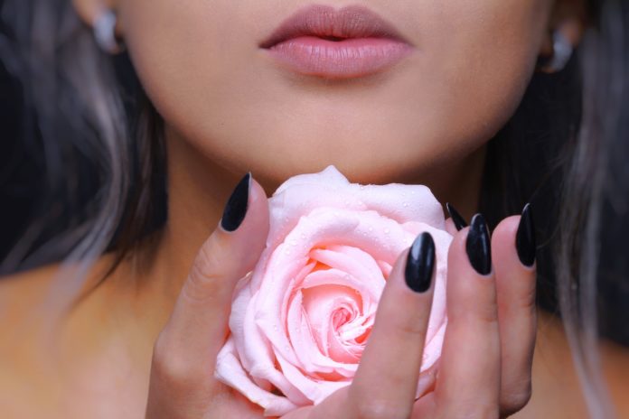 5 Natural Homemade Remedies To Get Glowing Skin | Beauty Tips By Nim | Nimisha Goyal | HashBUGS
