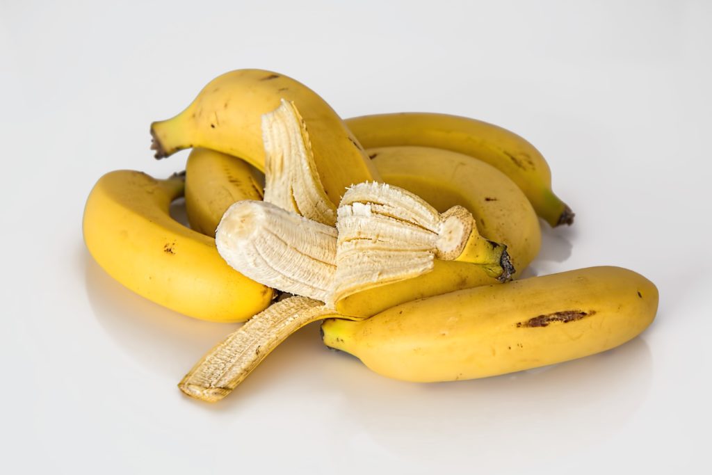 Banana Peel | Orange Peel and Yogurt | Apple Cider Vinegar and Honey | HOW TO GET RID OF FRECKLES NATURALLY AT HOME | Beauty Tips By Nim | Nimisha Goyal | HashBUGS 
