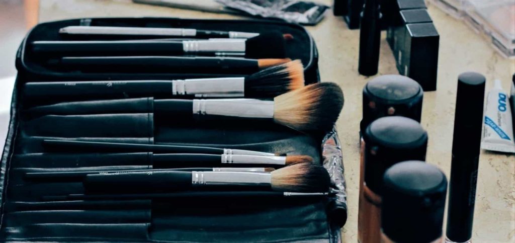 Skip Makeup Brushes - Beauty Tips By Nim - Nimisha Goyal - HashBUGS - BTN - Nimify Beauty - beautytipsbynim.com