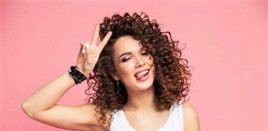 Hair Care Routine for Curly Hair With Pictures - Beauty Tips By Nim - Nimisha Goyal - HashBUGS - BTN - Nimify Beauty - beautytipsbynim.com