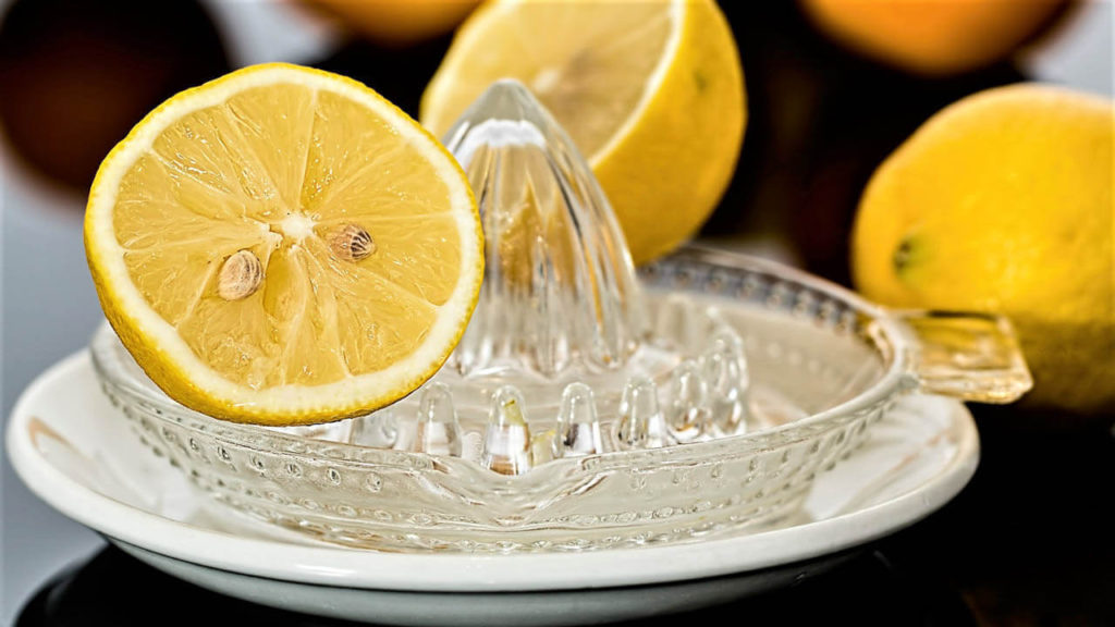 How To Lighten Dark Upper Lip - Lemon